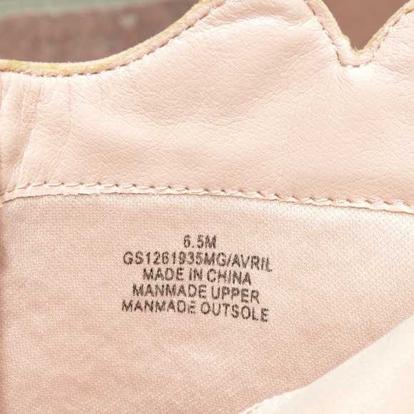 Mia Women’s Nude/Cream Color Avril Ankle Booties with Fringe Size 6.5/7 NIB - Picture 10 of 11